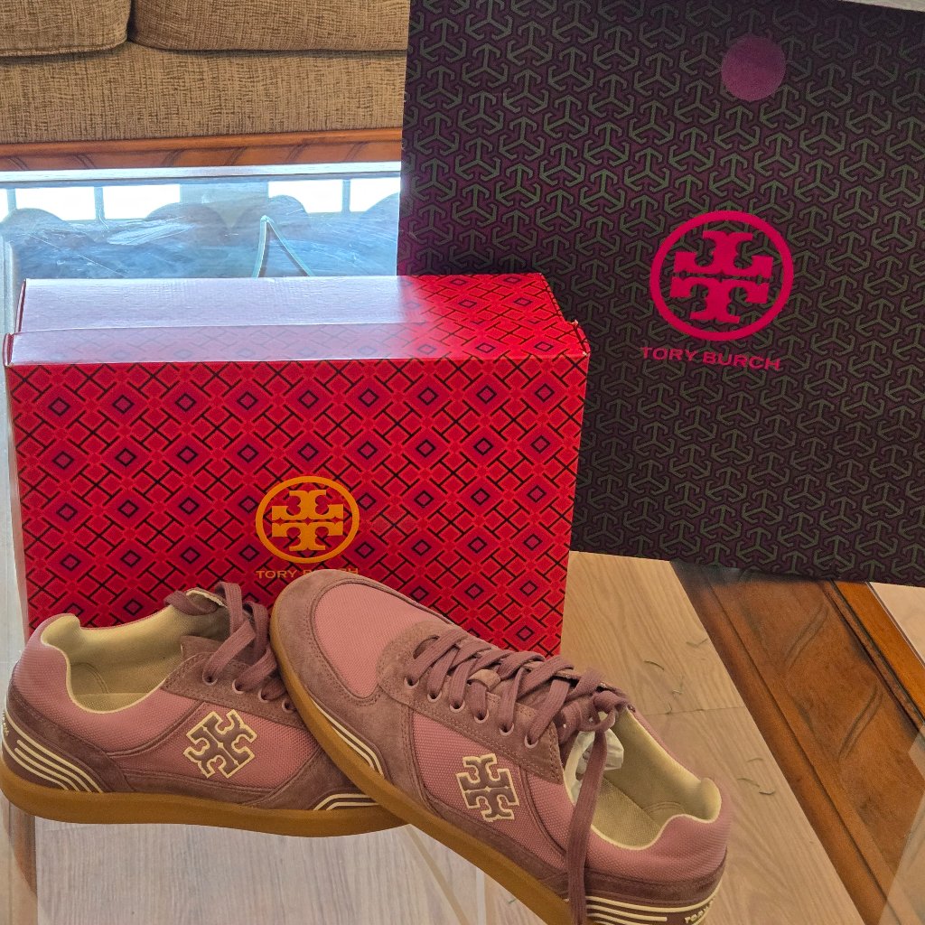 New With Tags Tory Burch Clover Court Sneaker With Box And Bag